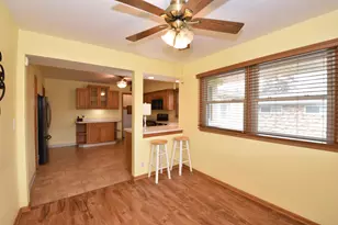 3307 Erie St, Racine, WI 53402 - Photo 8