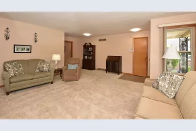 3307  Erie St, Racine, WI 53402 - Photo 4