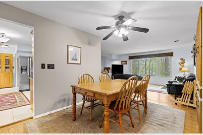21195  Mary Lynn Dr, Brookfield, WI 53045 - Photo 10