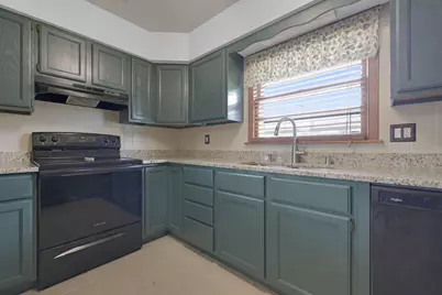 1615  17th Ave, Kenosha, WI 53140 - Photo 10