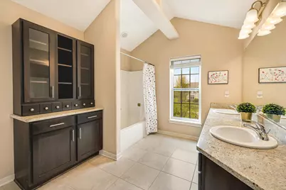 W193N5790  Canary Dr, Menomonee Falls, WI 53051 - Photo 16