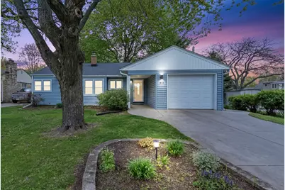 811 N Hine Ave, Waukesha, WI 53188 - Photo 4