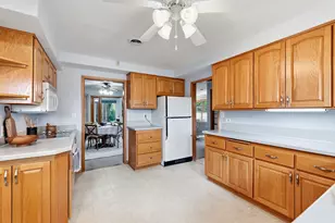 811 N Hine Ave, Waukesha, WI 53188 - Photo 10