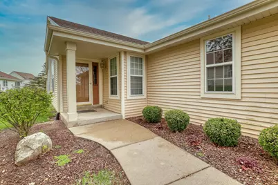3527  Rapids Trl, Waukesha, WI 53189 - Photo 2