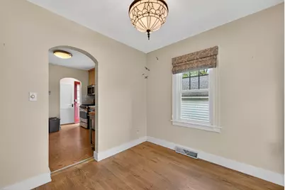 112  14th St, La Crosse, WI 54601 - Photo 10