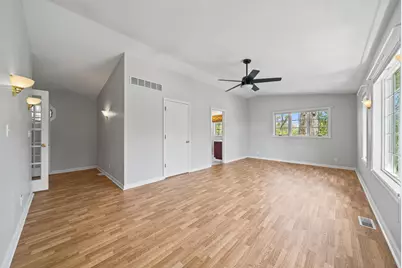 1010  Jenkins Dr, Fontana, WI 53125 - Photo 26
