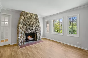 1010 Jenkins Dr, Fontana, WI 53125 - Photo 2