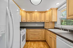 1010 Jenkins Dr, Fontana, WI 53125 - Photo 14