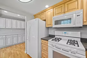 1010 Jenkins Dr, Fontana, WI 53125 - Photo 16