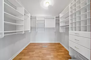 1010 Jenkins Dr, Fontana, WI 53125 - Photo 22