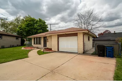 2204  Savoy Cir, Racine, WI 53404 - Photo 30