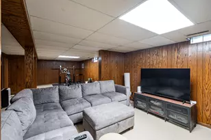 2204 Savoy Cir, Racine, WI 53404 - Photo 20