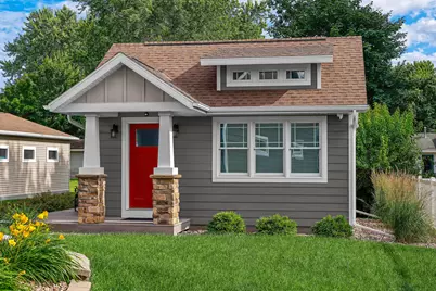 4026  Pineview St, Onalaska, WI 54650 - Photo 4