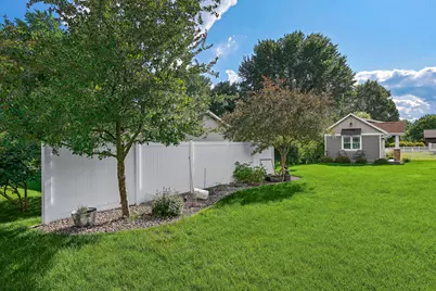 4026  Pineview St, Onalaska, WI 54650 - Photo 38