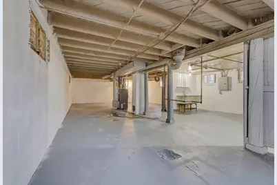 2827 W Grant St, Milwaukee, WI 53215 - Photo 16