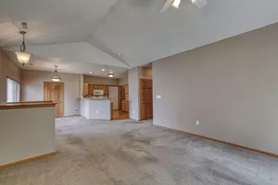1048  Quinlan Dr #C, Pewaukee, WI 53072 - Photo 6