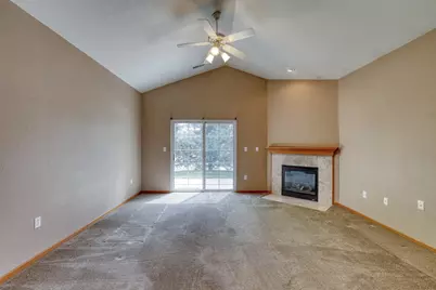 1048  Quinlan Dr #C, Pewaukee, WI 53072 - Photo 4
