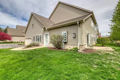 1048  Quinlan Dr #C, Pewaukee, WI 53072 - Photo 24