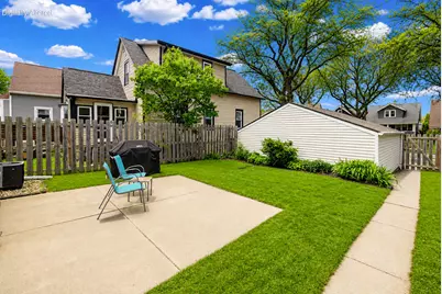 2228 E Euclid Ave, Milwaukee, WI 53207 - Photo 22