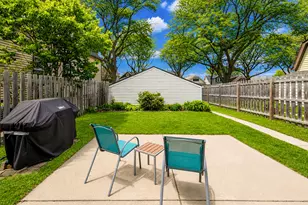 2228 E Euclid Ave, Milwaukee, WI 53207 - Photo 22