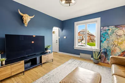 2228 E Euclid Ave, Milwaukee, WI 53207 - Photo 6