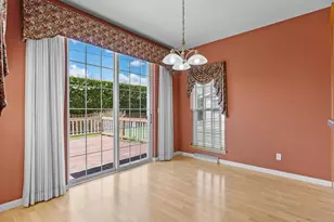 4721 W Whitetail Ct, Manitowoc, WI 54220 - Photo 12