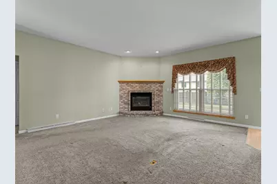 4721 W Whitetail Ct, Manitowoc, WI 54220 - Photo 10