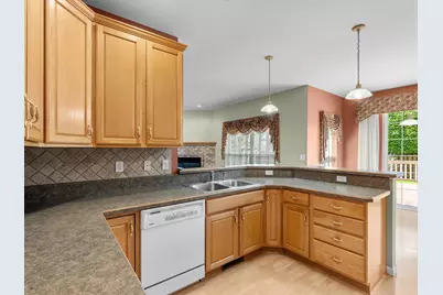 4721 W Whitetail Ct, Manitowoc, WI 54220 - Photo 14