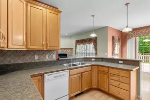 4721 W Whitetail Ct, Manitowoc, WI 54220 - Photo 14