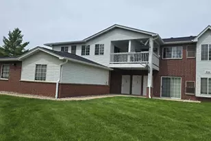 8055 Lexington Pl, Pleasant Prairie, WI 53158 - Photo 1