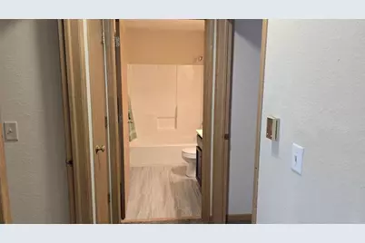 8055  Lexington Pl #12, Pleasant Prairie, WI 53158 - Photo 8