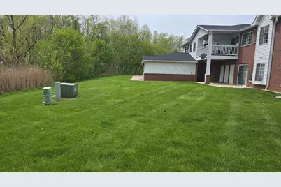 8055  Lexington Pl #12, Pleasant Prairie, WI 53158 - Photo 12