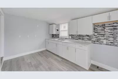 926 S 35th St, Milwaukee, WI 53215 - Photo 8