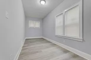 926 S 35th St, Milwaukee, WI 53215 - Photo 10