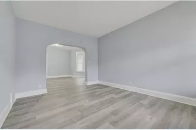 926 S 35th St, Milwaukee, WI 53215 - Photo 6