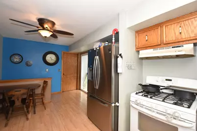 1721  Stoddard Cir, Racine, WI 53406 - Photo 12