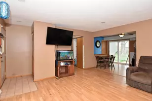 1721 Stoddard Cir, Racine, WI 53406 - Photo 6