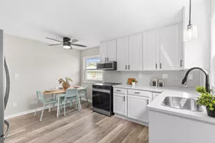 4218 N 71st St, Milwaukee, WI 53216 - Photo 6