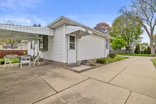 2921 Winthrop Ave, Racine, WI 53403 - Photo 28