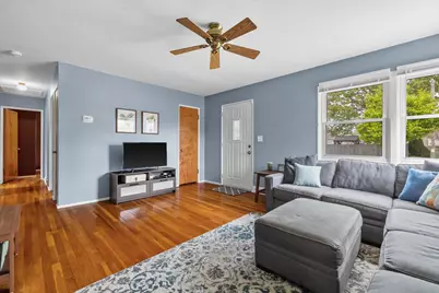 2921  Winthrop Ave, Racine, WI 53403 - Photo 4