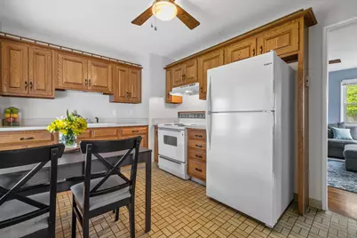 2921  Winthrop Ave, Racine, WI 53403 - Photo 6