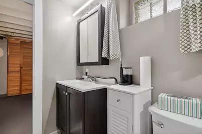 2534 N 46th St, Milwaukee, WI 53210 - Photo 36