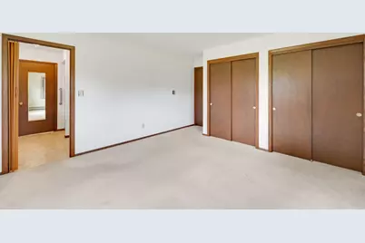 W221S7400  Valley View Rd, Vernon, WI 53150 - Photo 16