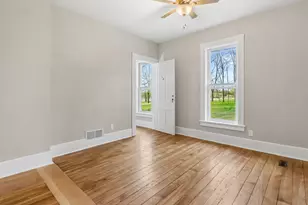 N5724 N Helenville Rd, Farmington, WI 53137 - Photo 12