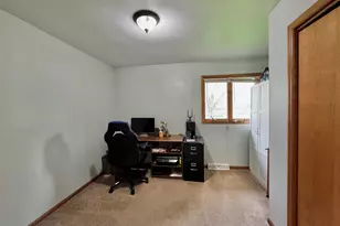 1003 Meadow St, Watertown, WI 53094 - Photo 18