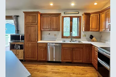 1003  Meadow St, Watertown, WI 53094 - Photo 10