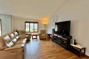 1003 Meadow St, Watertown, WI 53094 - Photo 4