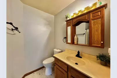 1003  Meadow St, Watertown, WI 53094 - Photo 14