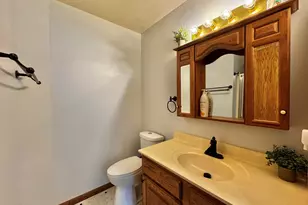 1003 Meadow St, Watertown, WI 53094 - Photo 14