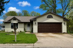 1003 Meadow St, Watertown, WI 53094 - Photo 1
